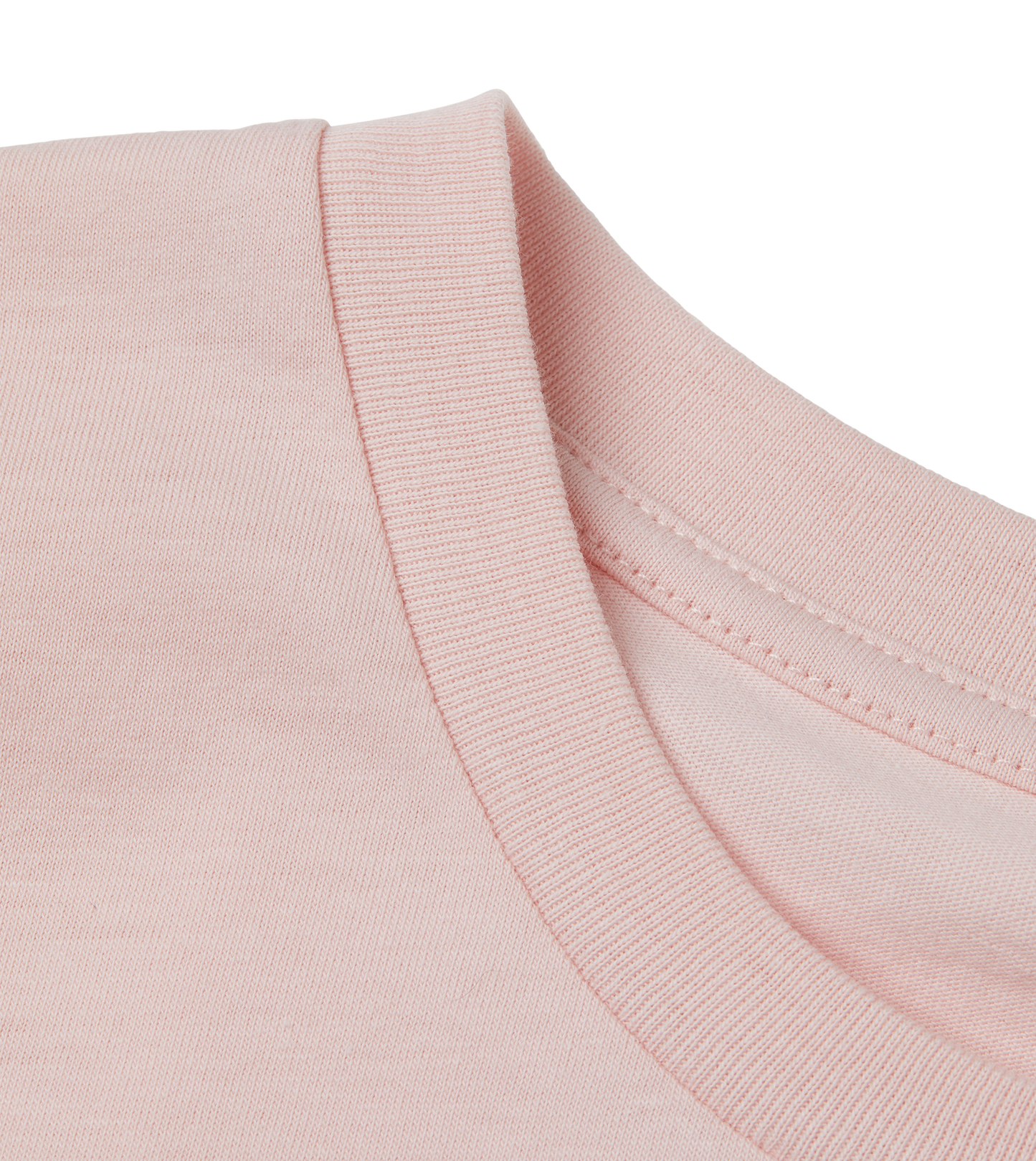 Rosa t-shirt med ‘Nothing like Skåne’ tryck – mångsidig väska från Sugarbeet, inspirerad av Skånes streetwear och kultur.